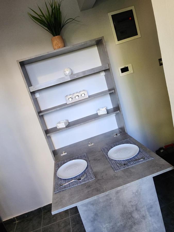 Small Luxury Apartment Anavyssos Extérieur photo