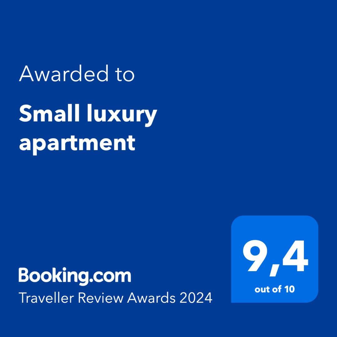 Small Luxury Apartment Anavyssos Extérieur photo